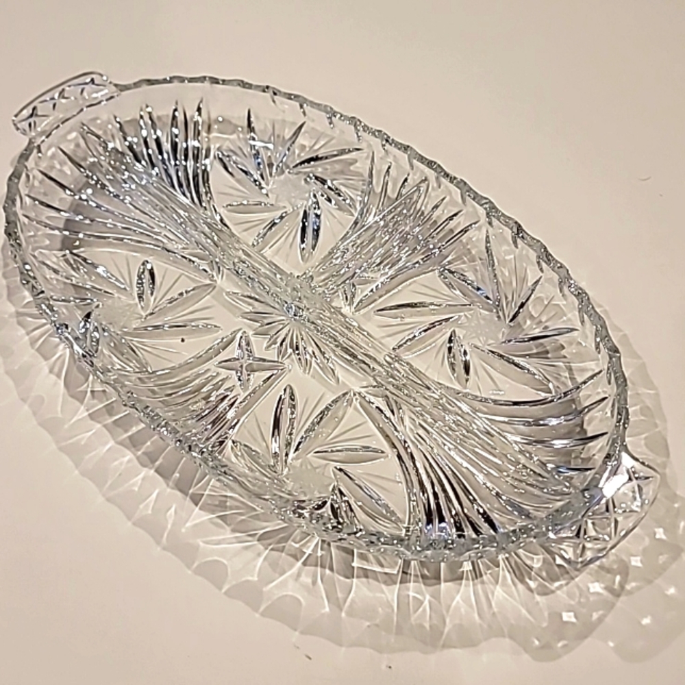 Vintage Cut Lead Crystal Heavy Three Part Oval Pinwheel Pattern Handled Dish - Picture 3 of 8
